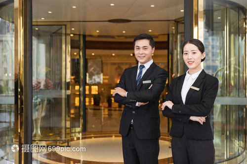 酒店管理服務人員的專業接待形象